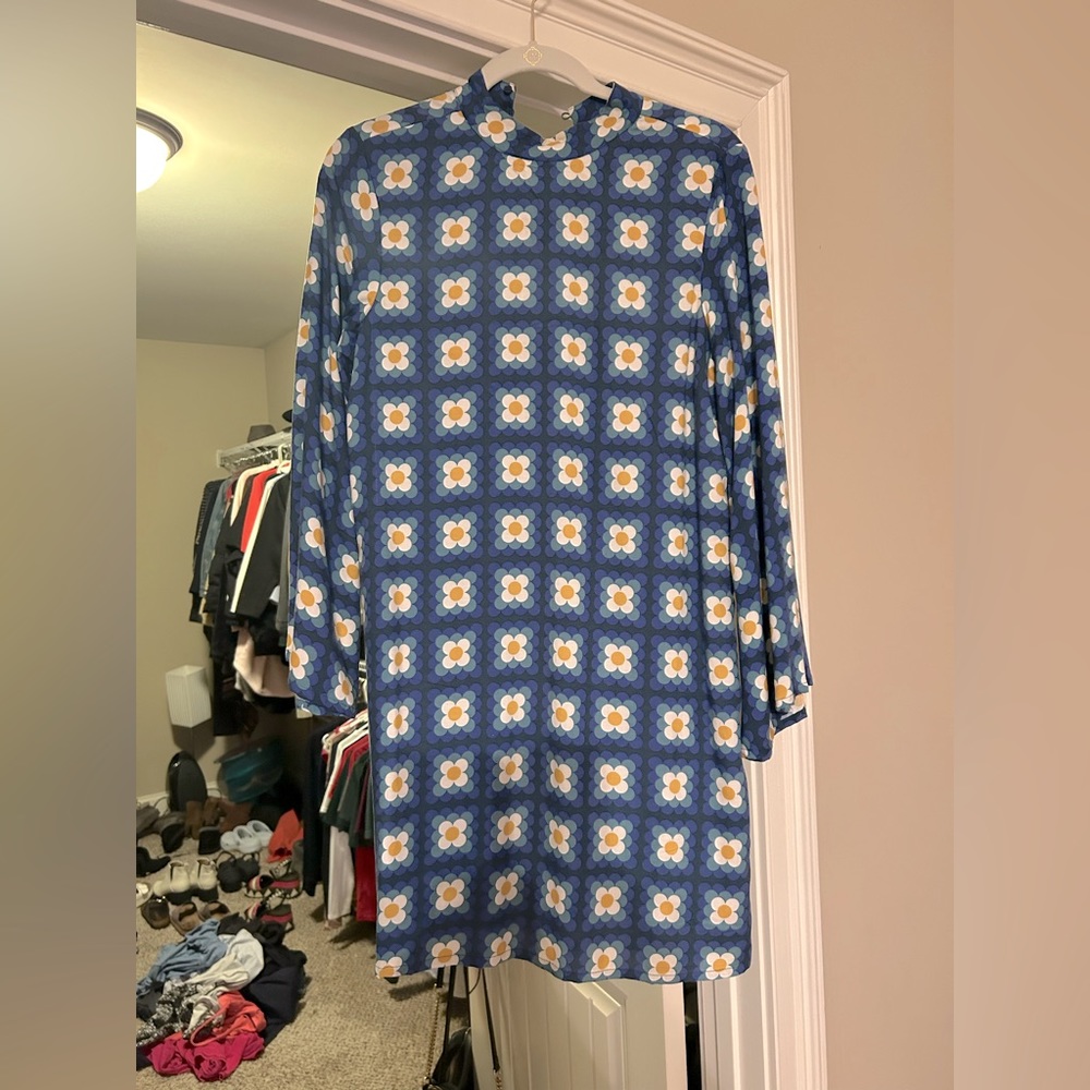 Daisy blue dress